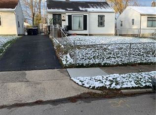 733 Cleverly Rd, Dayton, OH 45417