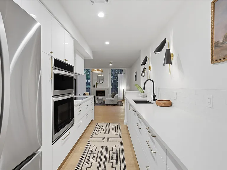 8300 Summer Place Dr — Photo 5