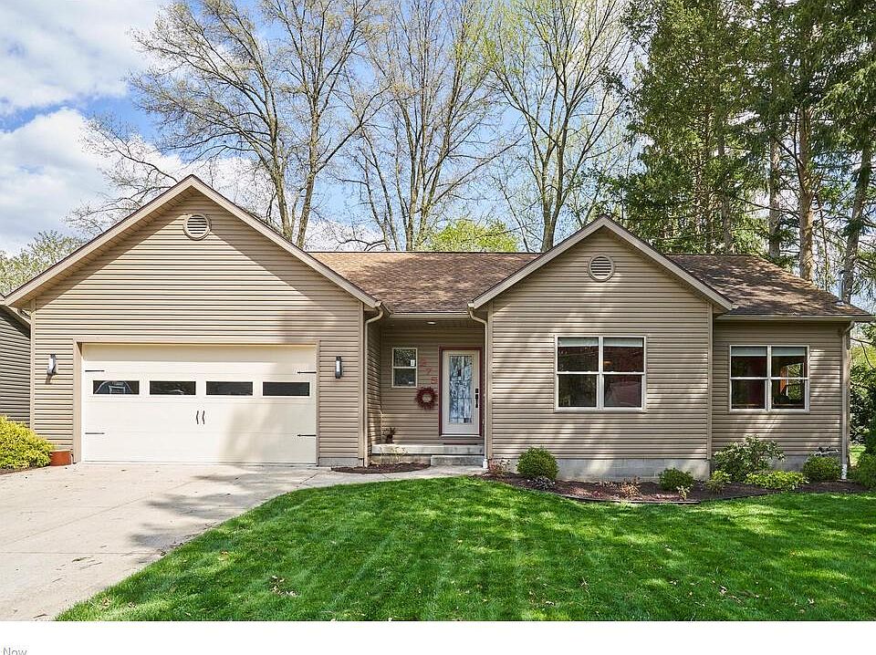 1st image of 275 Owosso Ave