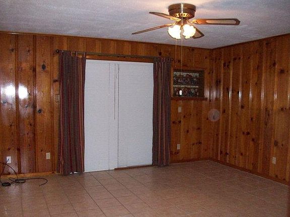 4th image of 102 Rosebud Dr