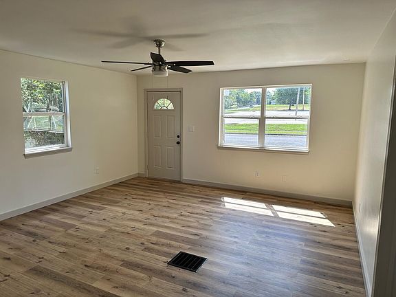 4th image of 603 Donnelly Ave