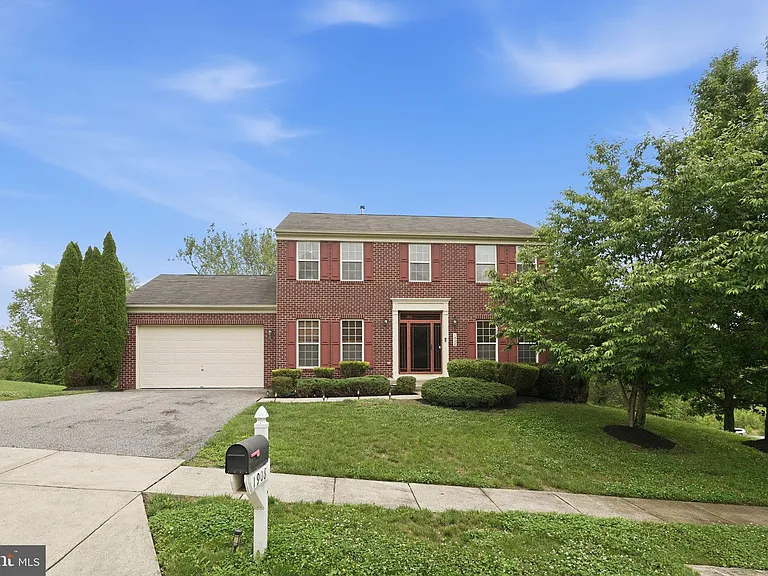 1908 Orchard Hill Dr — Photo 33