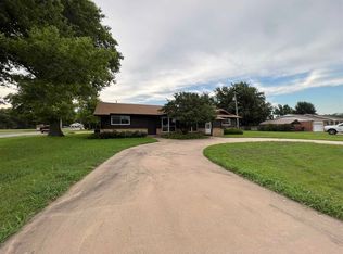 1600 E Noc Dr, Tonkawa, OK 74653