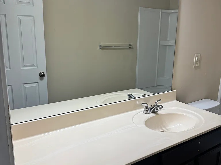 1620 Shire Village Dr — Photo 58
