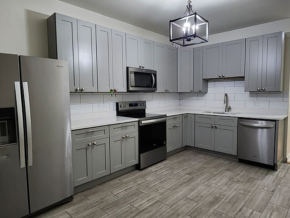 3rd image of 3021 N Kimball Ave #2