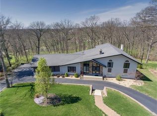 12477 Matthews Ln, Saint Louis, MO