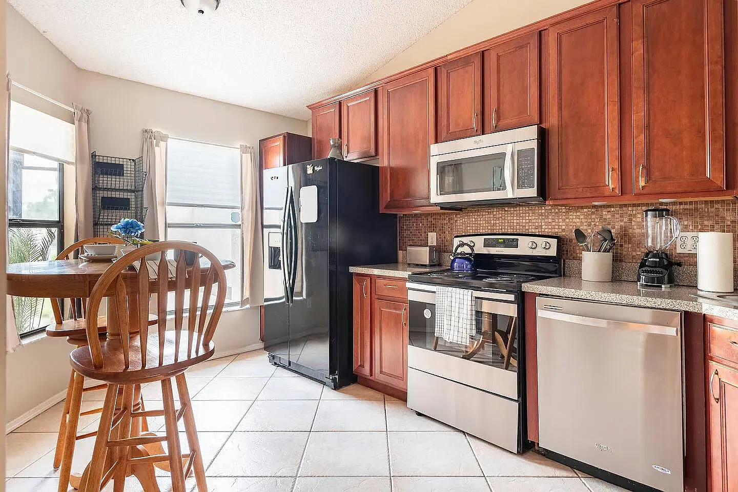 134 Lakepointe Cir - Multi Unit — Photo 4