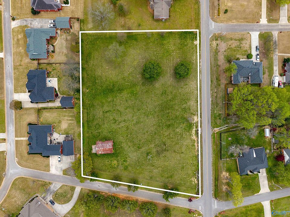 2nd image of E Limestone Rd