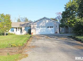 2230 N 1st St, Springfield, IL 62702