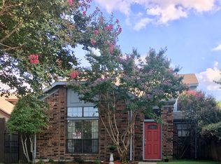 1924 Clearview Ct, Carrollton, TX 75010