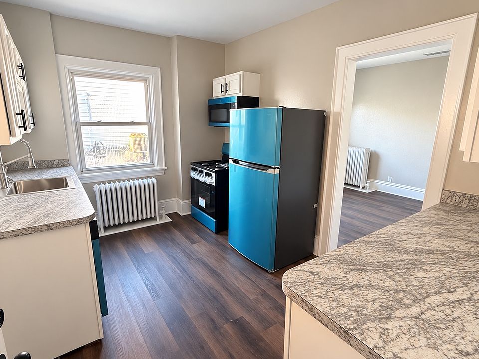 1st image of 531 Broadway St #3