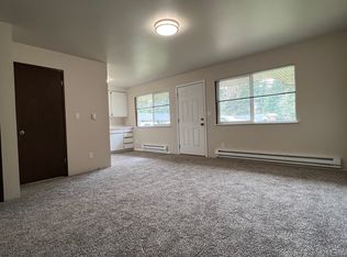 8814 236th St SW #10, Edmonds, WA 98026