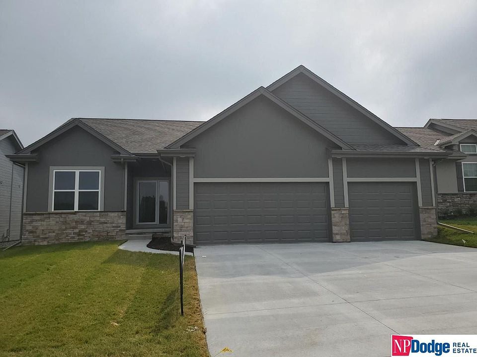 1st image of 2607 N 167th Ave