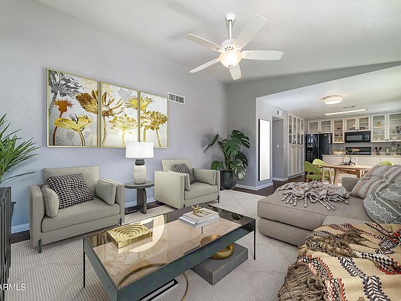 3rd image of 1010 W MALIBU Drive