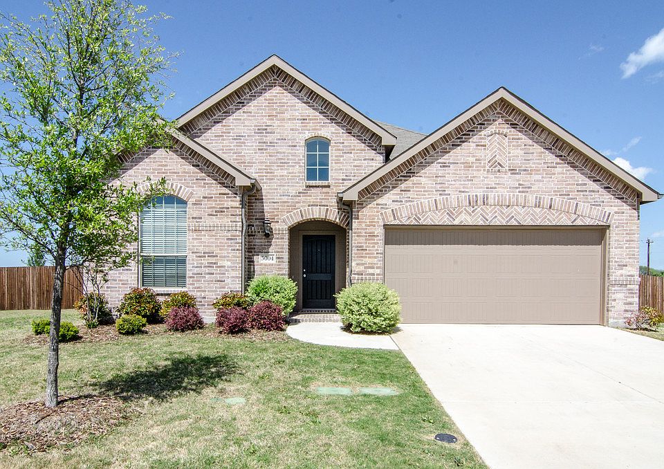 1st image of 5004 Grovewood Dr