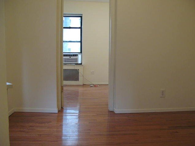 1st image of 91 Bedford St Floor 3