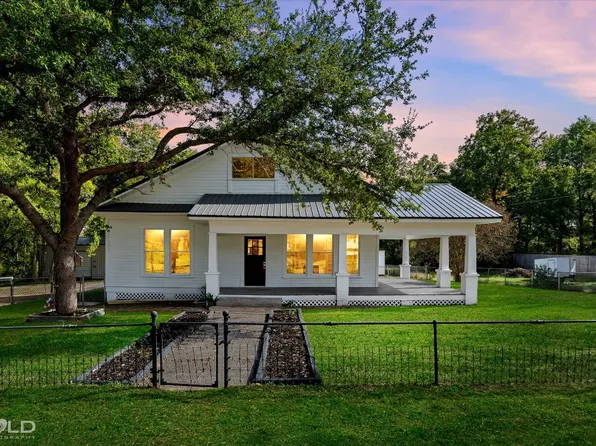 6963 Howell St, Greenwood, LA 71033