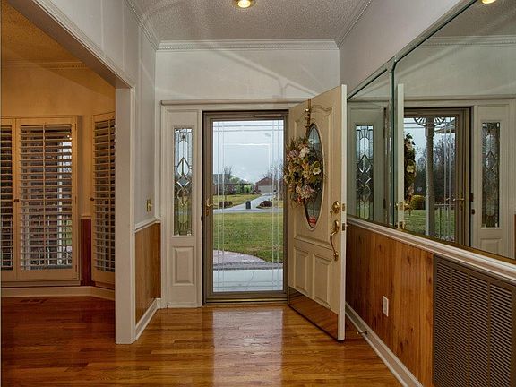 2nd image of 107 Dobbs Dr