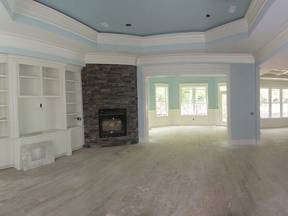 2nd image of 3602 Gleneagle Dr