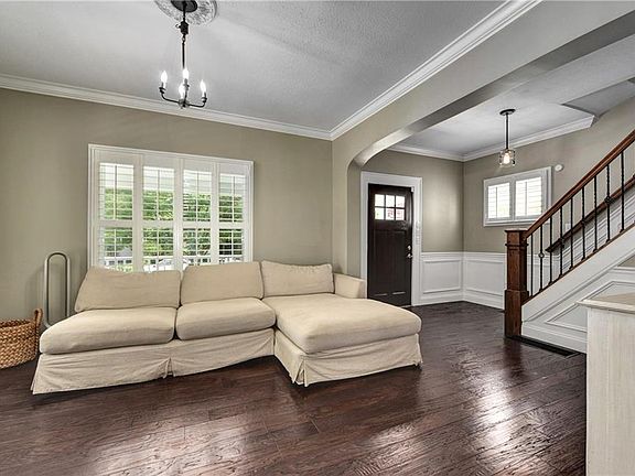 5th image of 1298 Brockley Ave