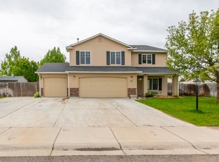 135 E Hillgreen Dr, Kuna, ID 83634