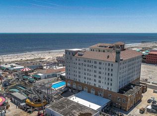 719 E 11th St #404, Ocean City, NJ 08226