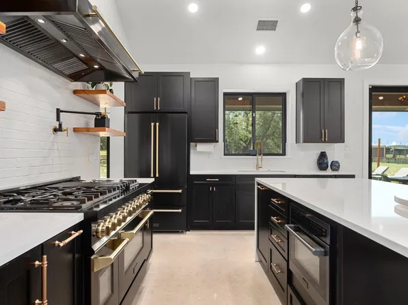 205 Retama Tree Trce, Liberty Hill, TX 78642