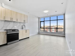 14858 60th Ave #213, Surrey, BC V3S 1R9