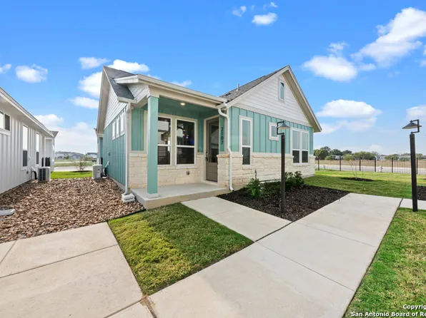 2107 Hofstaat # 38, New Braunfels, TX 78130