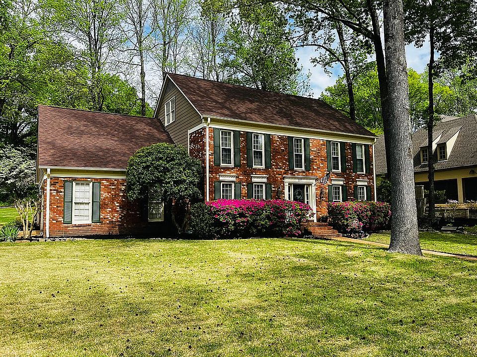 Large corner lot