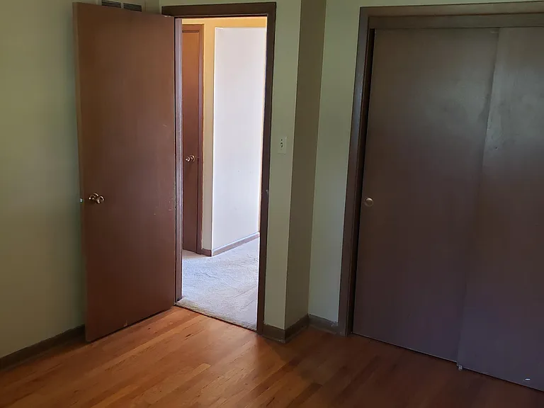204 SE Grant St — Photo 9