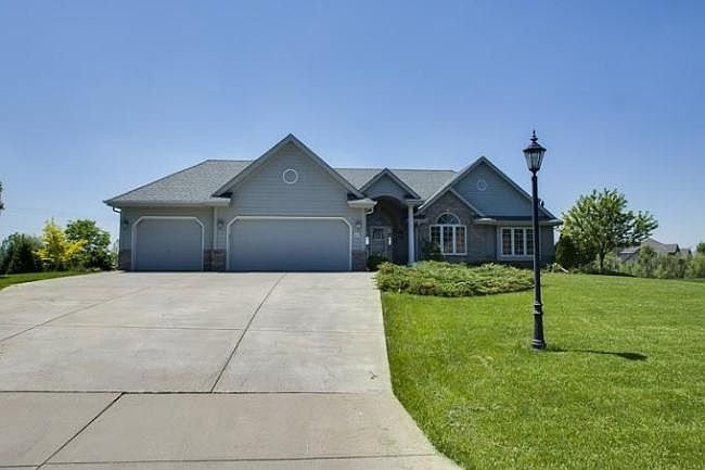 1st image of W133N6443 Crestwood Dr