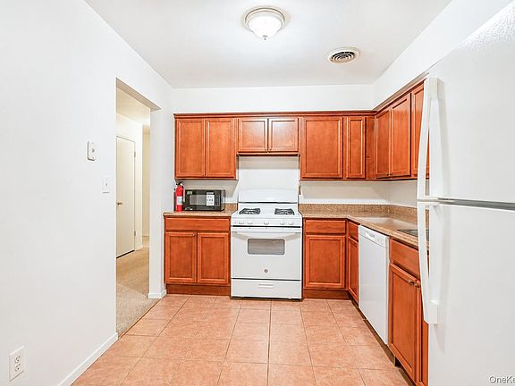 5th image of 220-80 64th Avenue #203