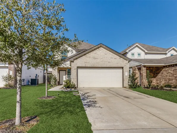 3633 Cub Dr, Conroe, TX 77301