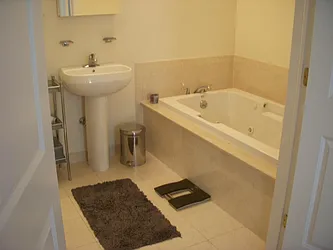 Rented by Avenue Real Estate