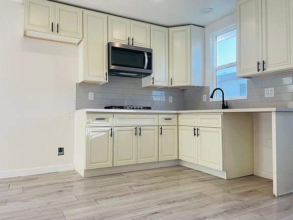 2nd image of 1643 223rd St
