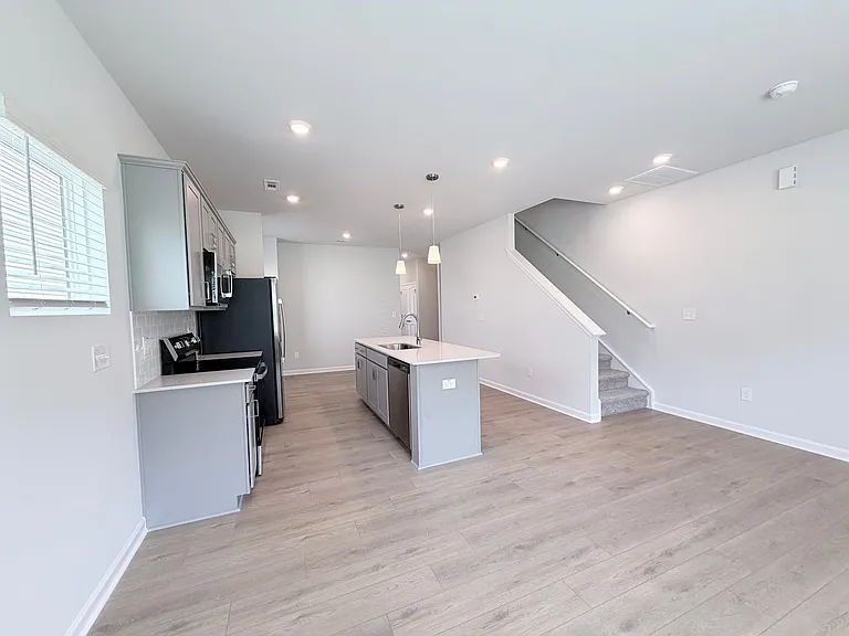 128 Blue Melody Ave — Photo 3