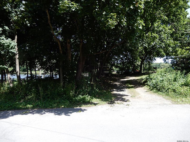 4th image of RIVER BEND Road