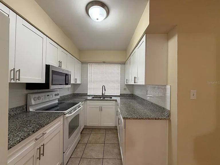 7501 Gallineta Ct — Photo 25