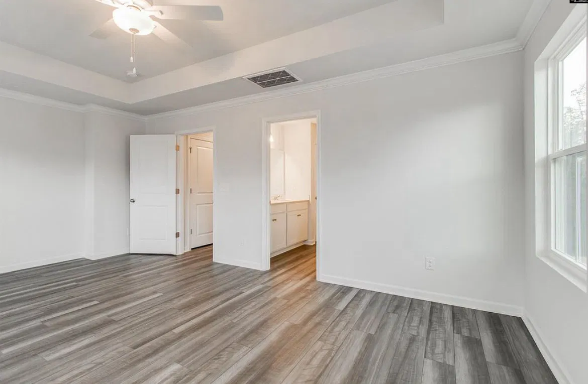 3 bed, 2.5 bath, 1672 sqft, $1,950 — Photo 3