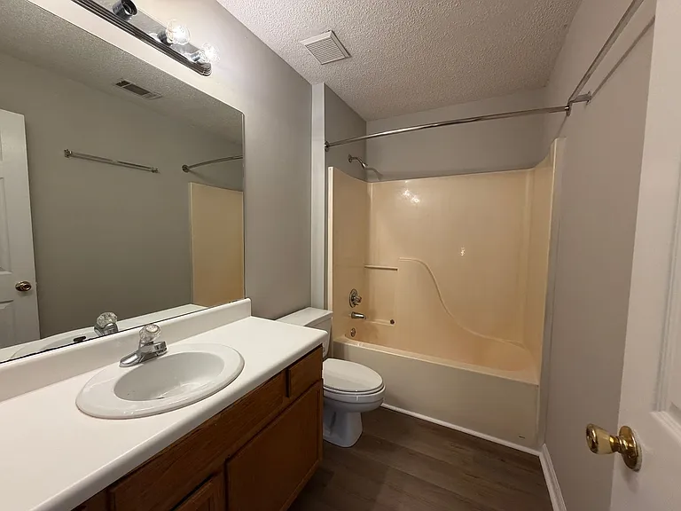 1010/1012 Echo Brook Trail & 1121/1123 Grayson Ln — Photo 10