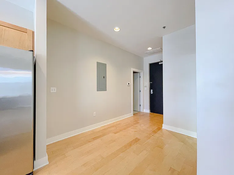 444 N Central Ave #308 — Photo 6
