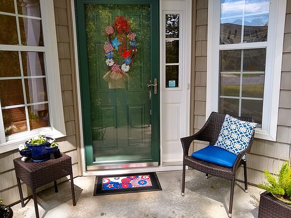 Private side entrance