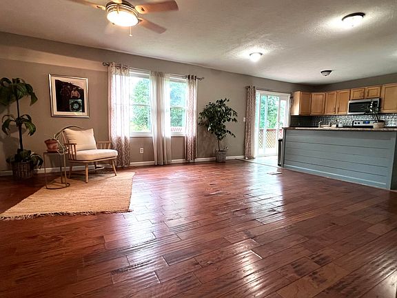 5th image of 2333 W Baird Road