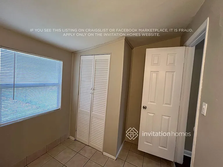 3701 SW 58th Ter — Photo 16