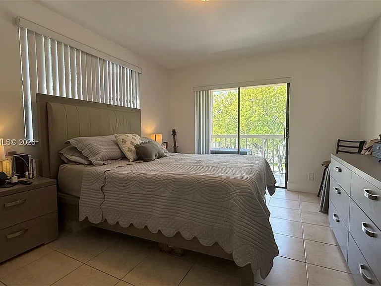 8160 Geneva Ct #315 — Photo 3