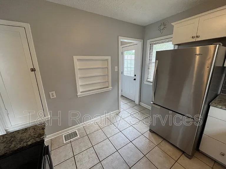 5315 Norwaldo Ave — Photo 9