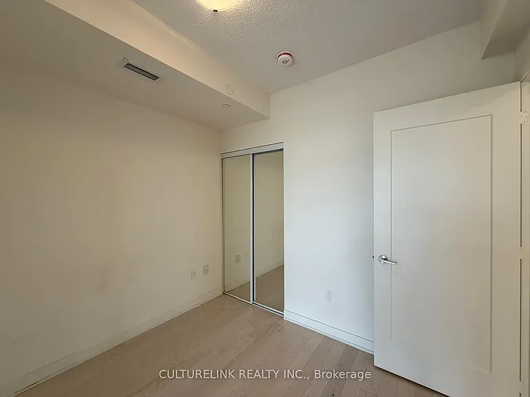330 Richmond St W #1607 — Photo 6