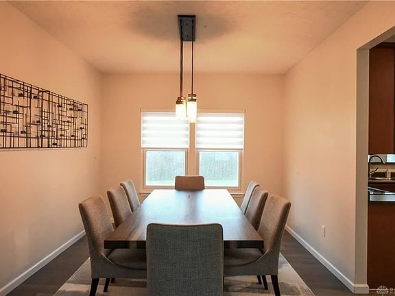 5th image of 10948 Cobble Brook Dr