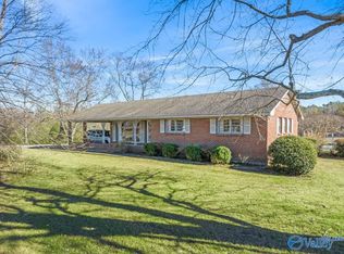 359 Rabbit Town Rd, Albertville, AL 35950